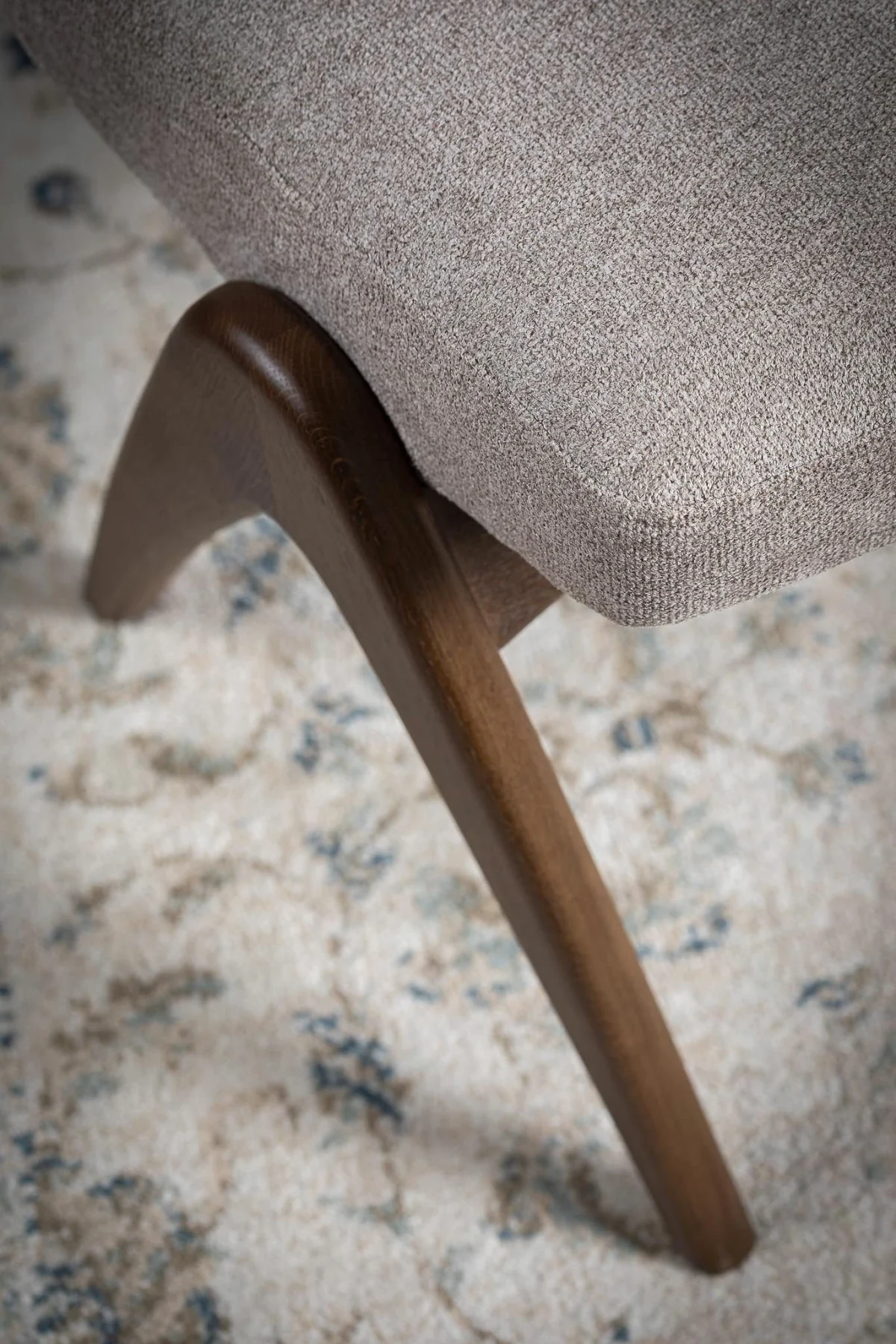 Riviera No. 8 detail