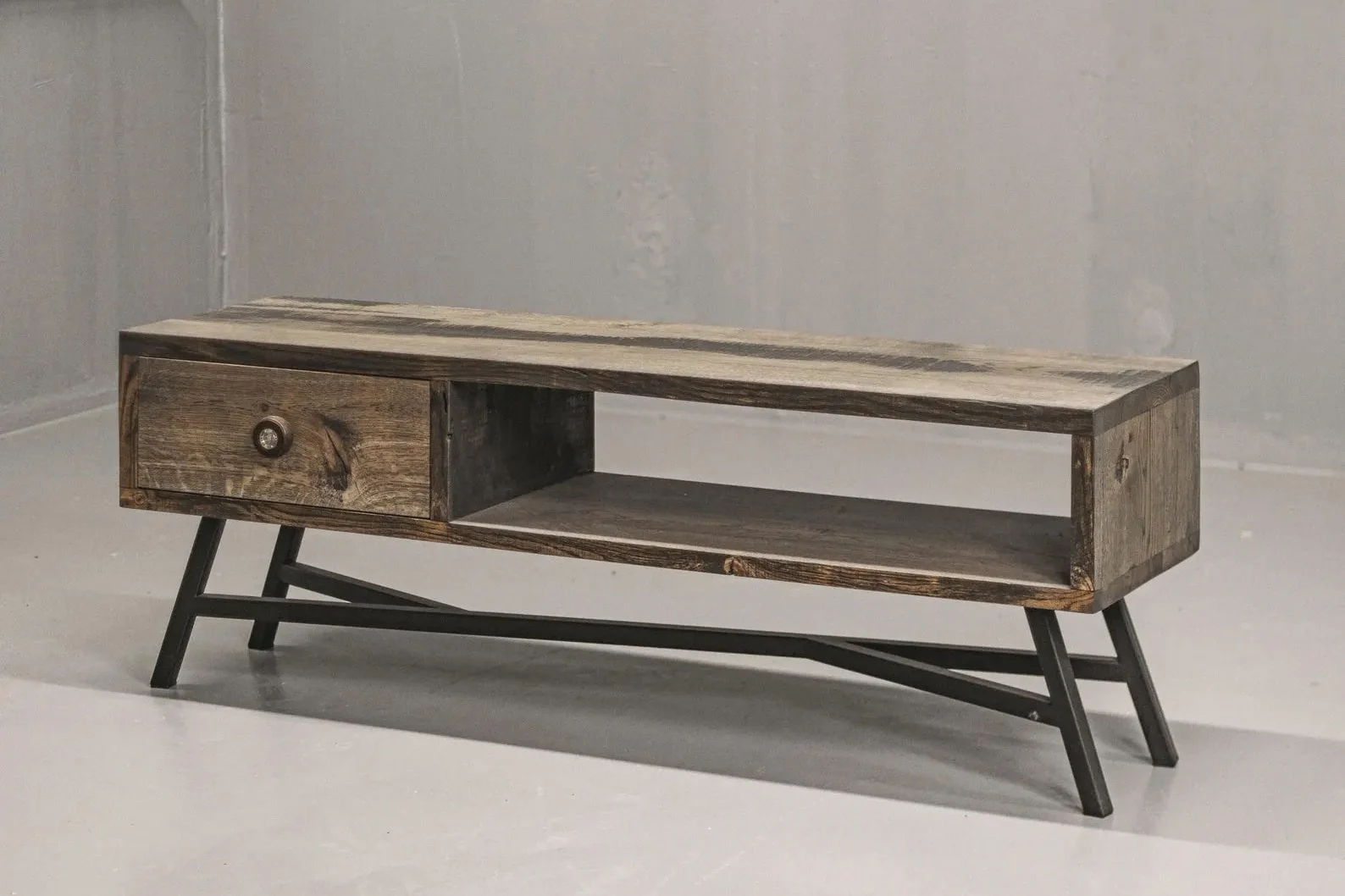 Pompeii 51" Media console