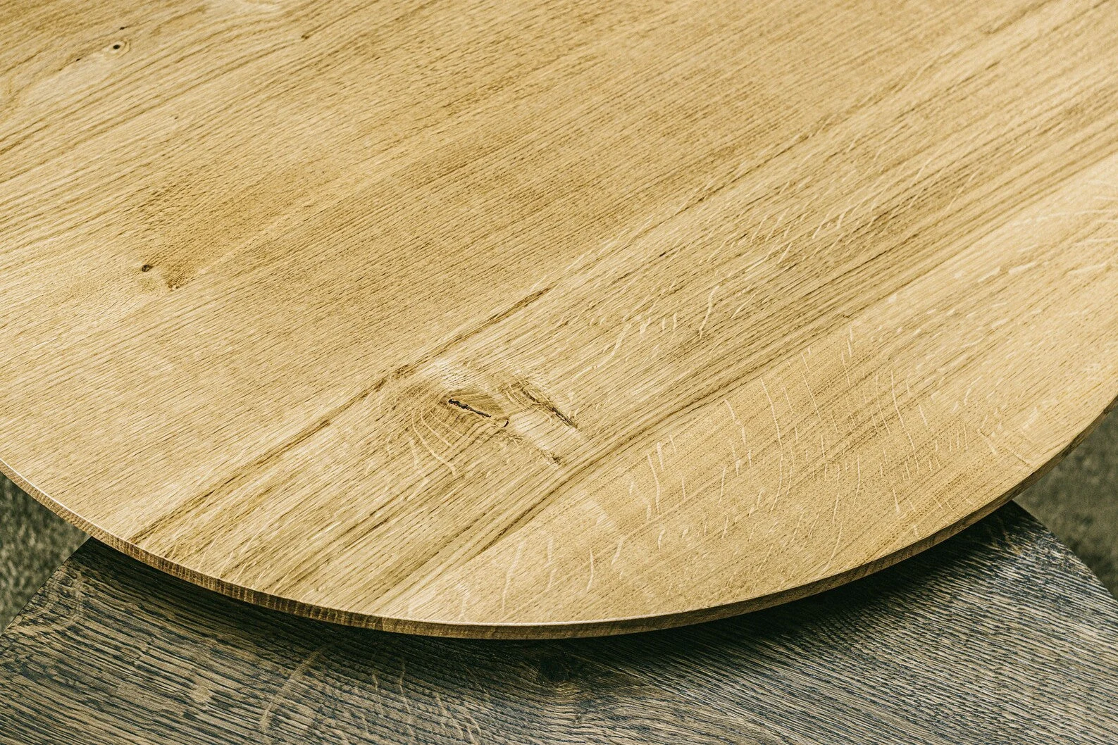 Tivoli 17" detail