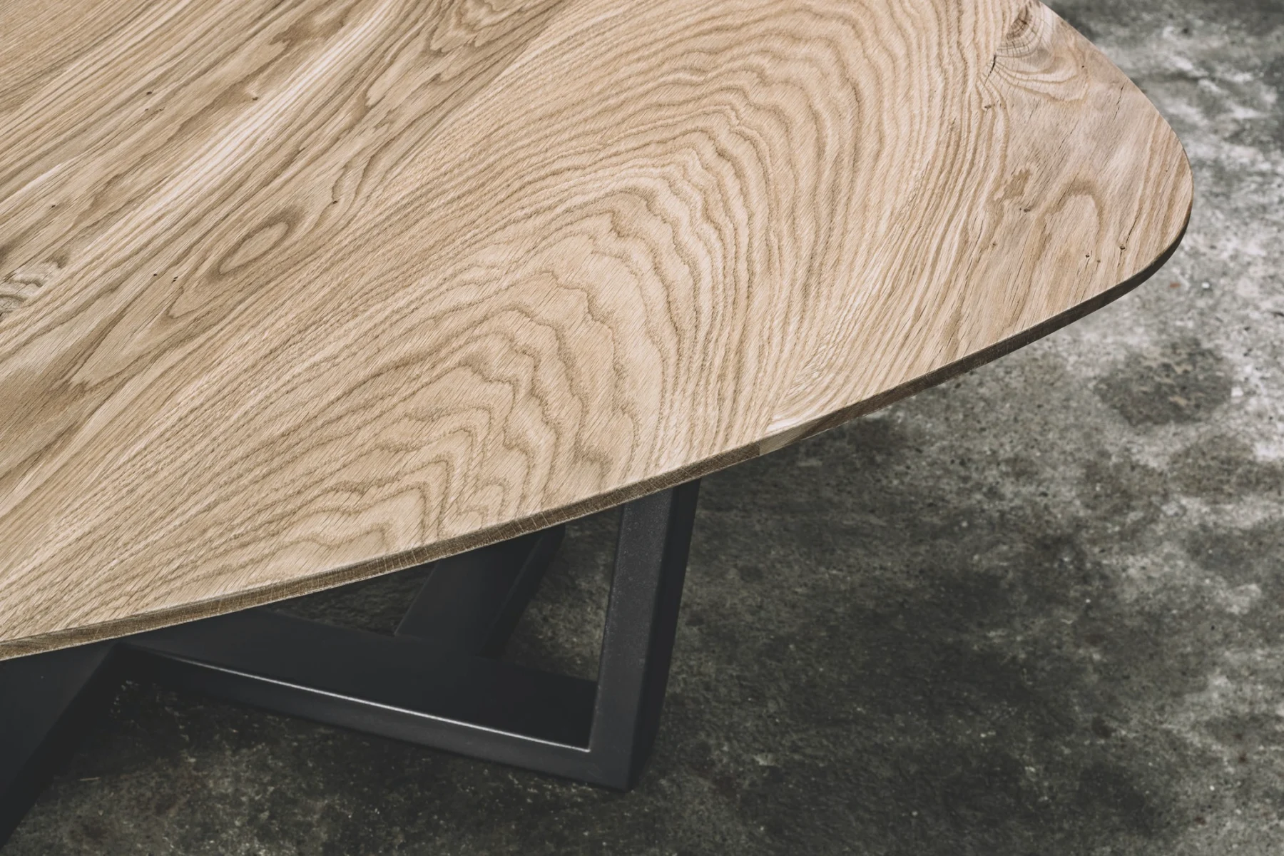 Tivoli 39" detail