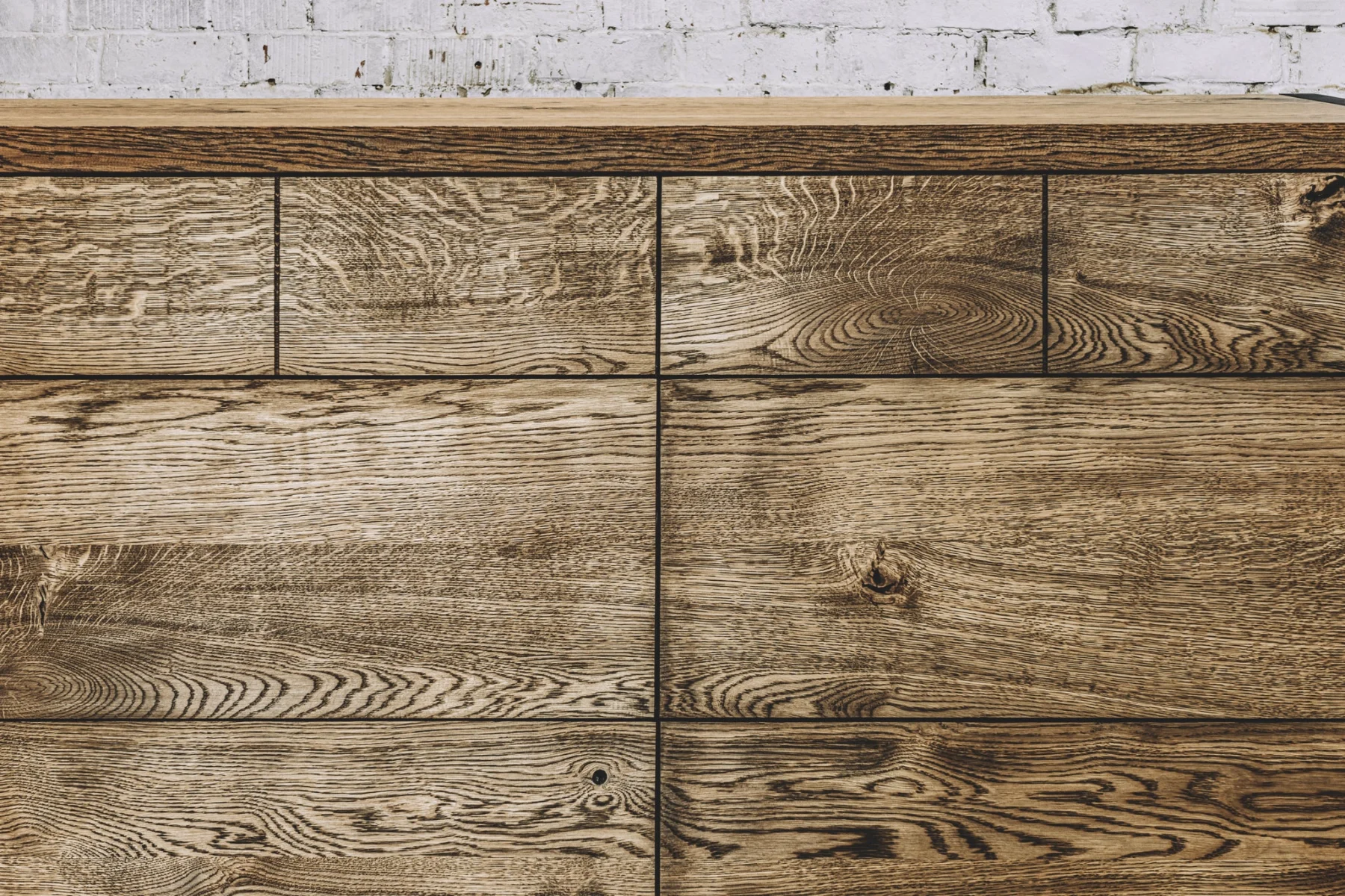 Montauk 55" detail