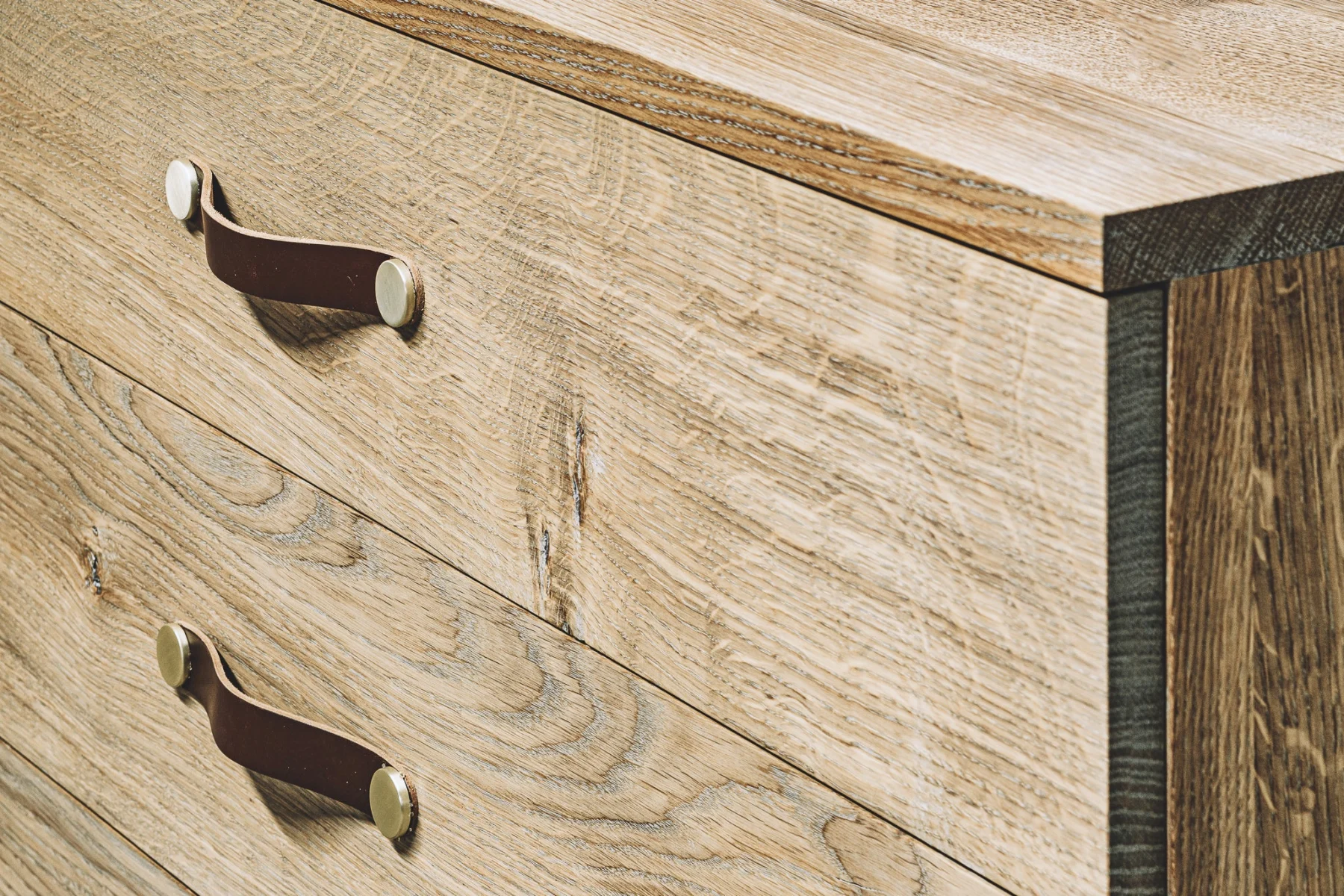 Montauk 71" detail