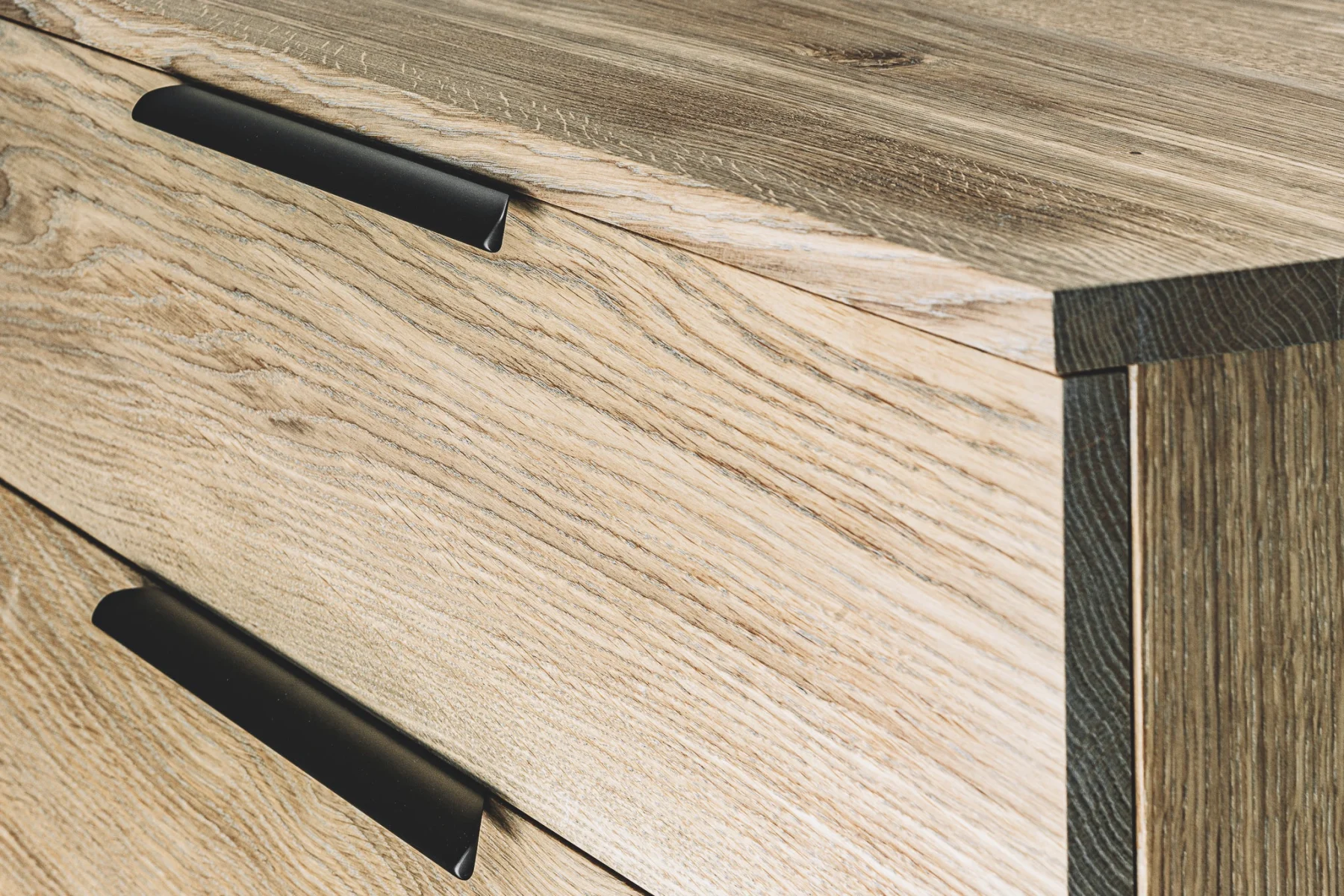 Montauk 59" detail