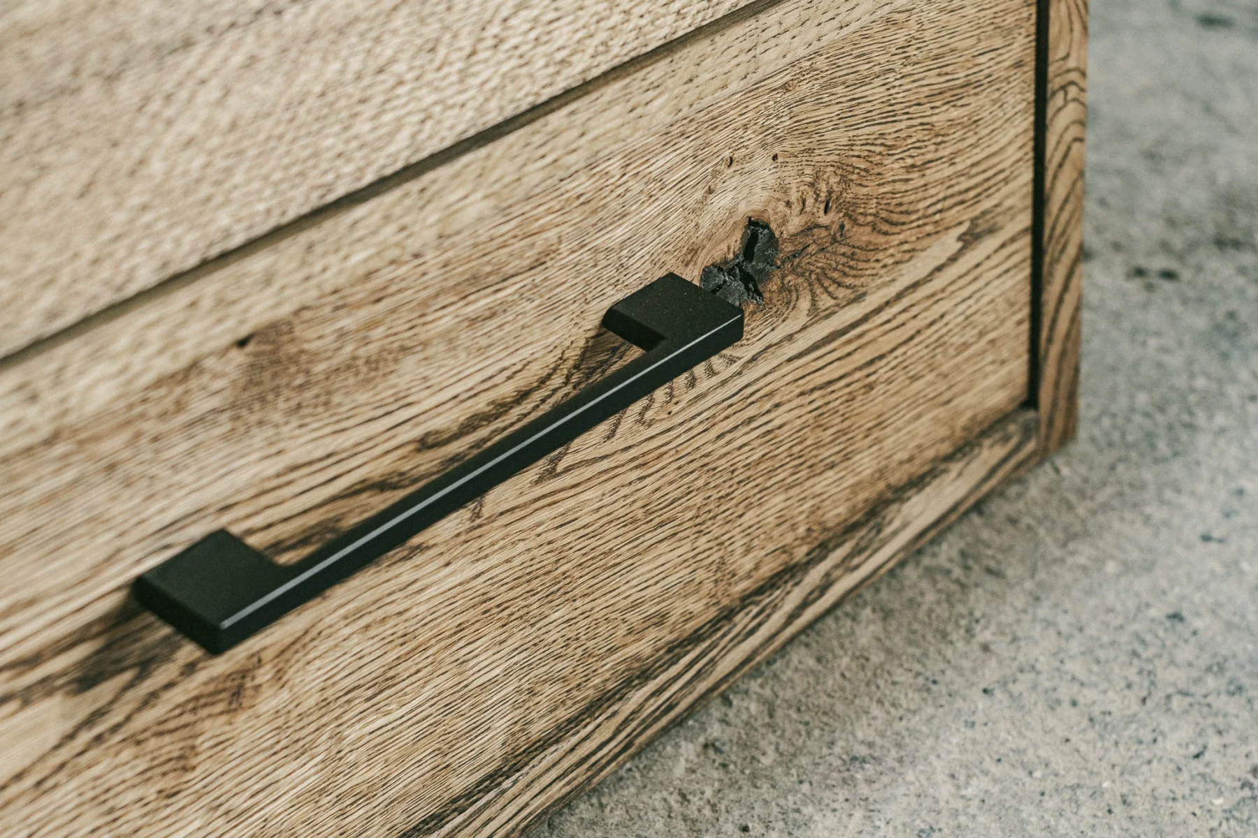 Montauk 39" detail