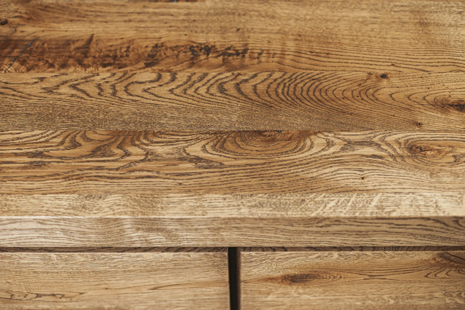 Montauk 47" detail