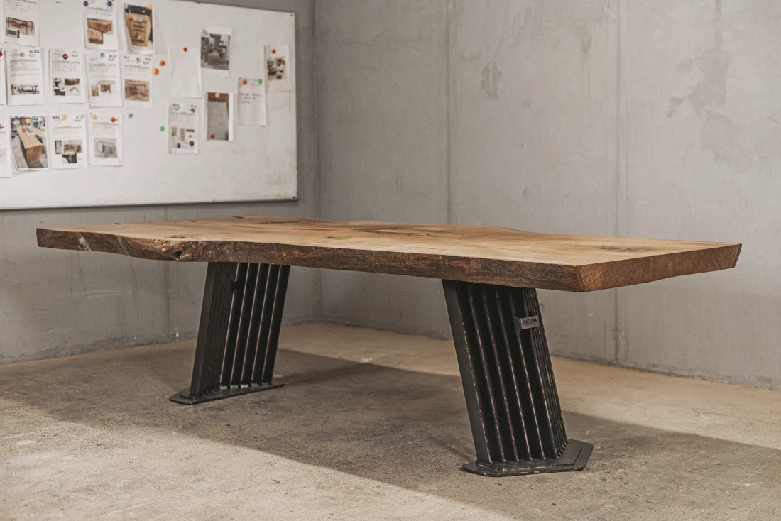 Catskill 117" Dining table